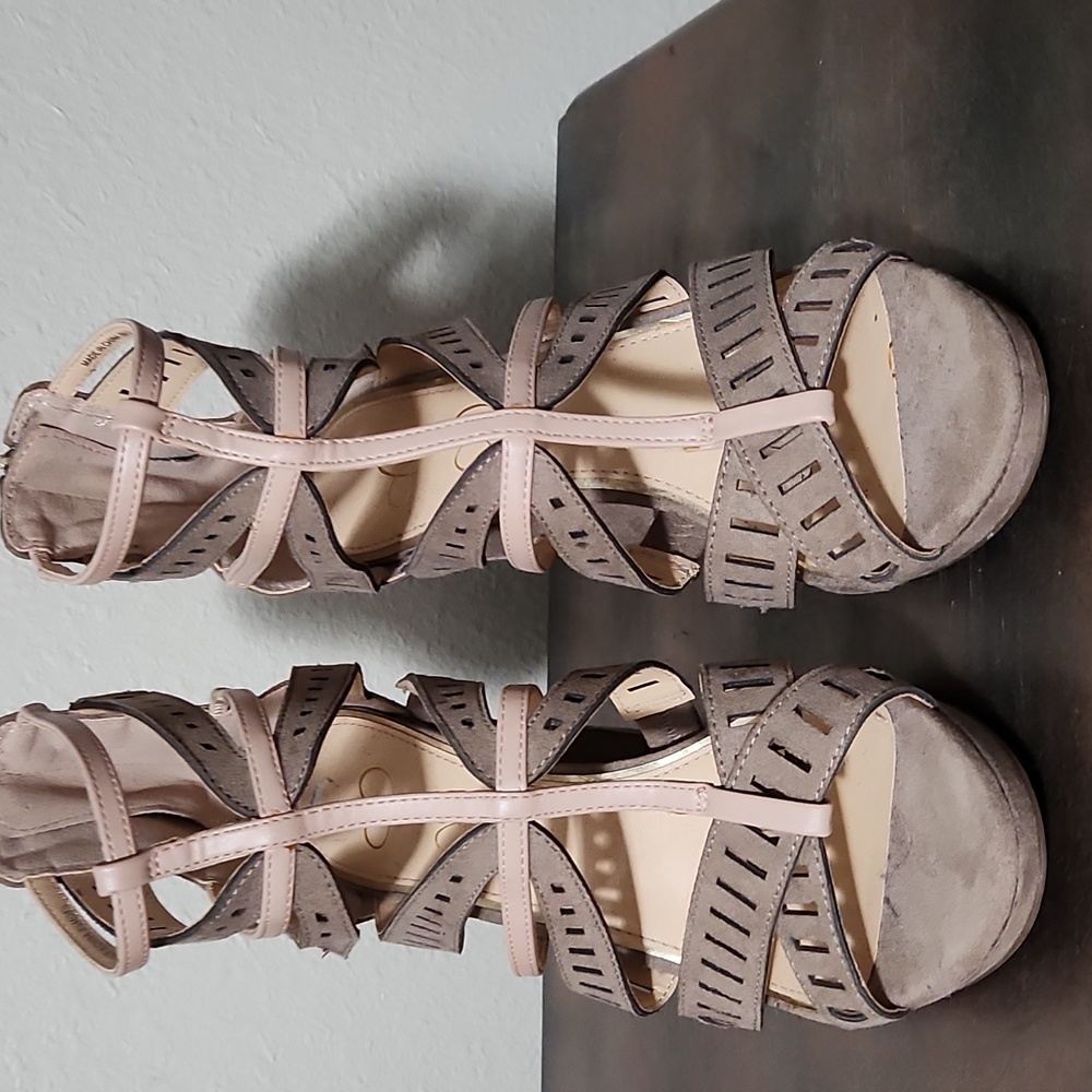 Jessica Simpson - Picture 2 of 4